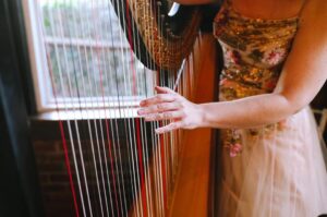 Oneida TN Harpist