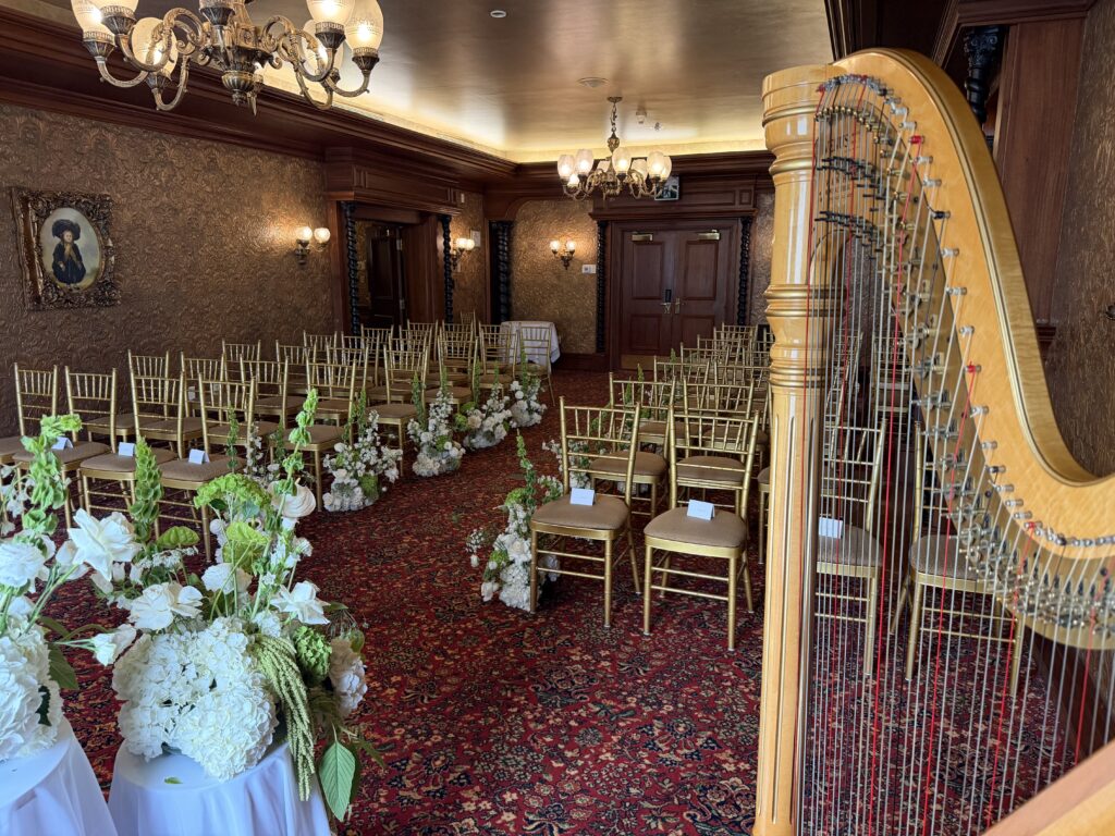 Harpist in Niagara-on-the-Lake